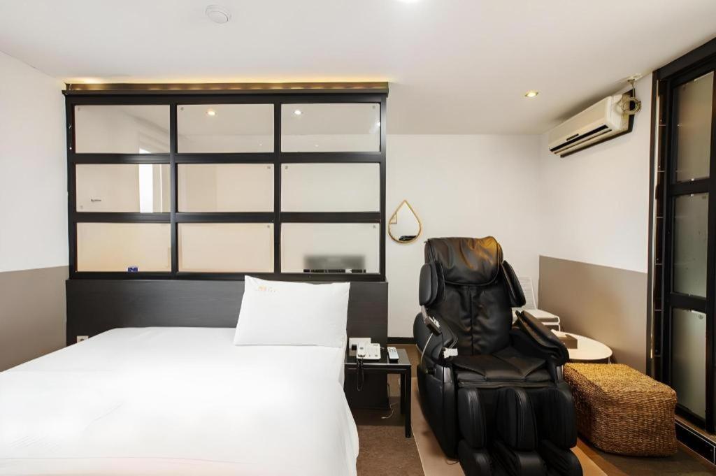 เอ็ม7 บิสซิเนส โฮเต็ล Motel Chilgok ภายนอก รูปภาพ
