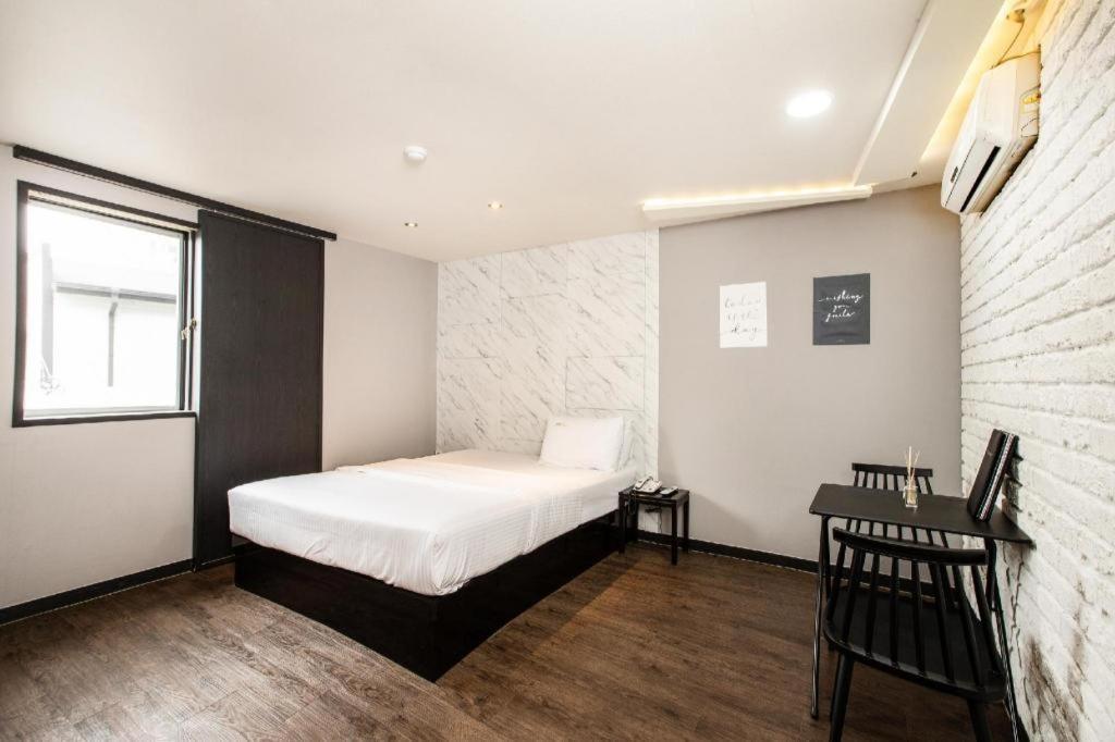 เอ็ม7 บิสซิเนส โฮเต็ล Motel Chilgok ภายนอก รูปภาพ