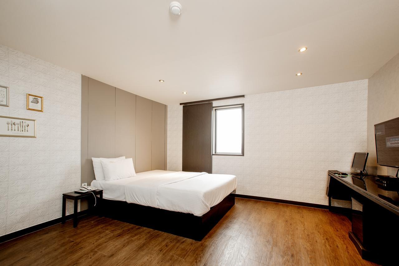 เอ็ม7 บิสซิเนส โฮเต็ล Motel Chilgok ภายนอก รูปภาพ